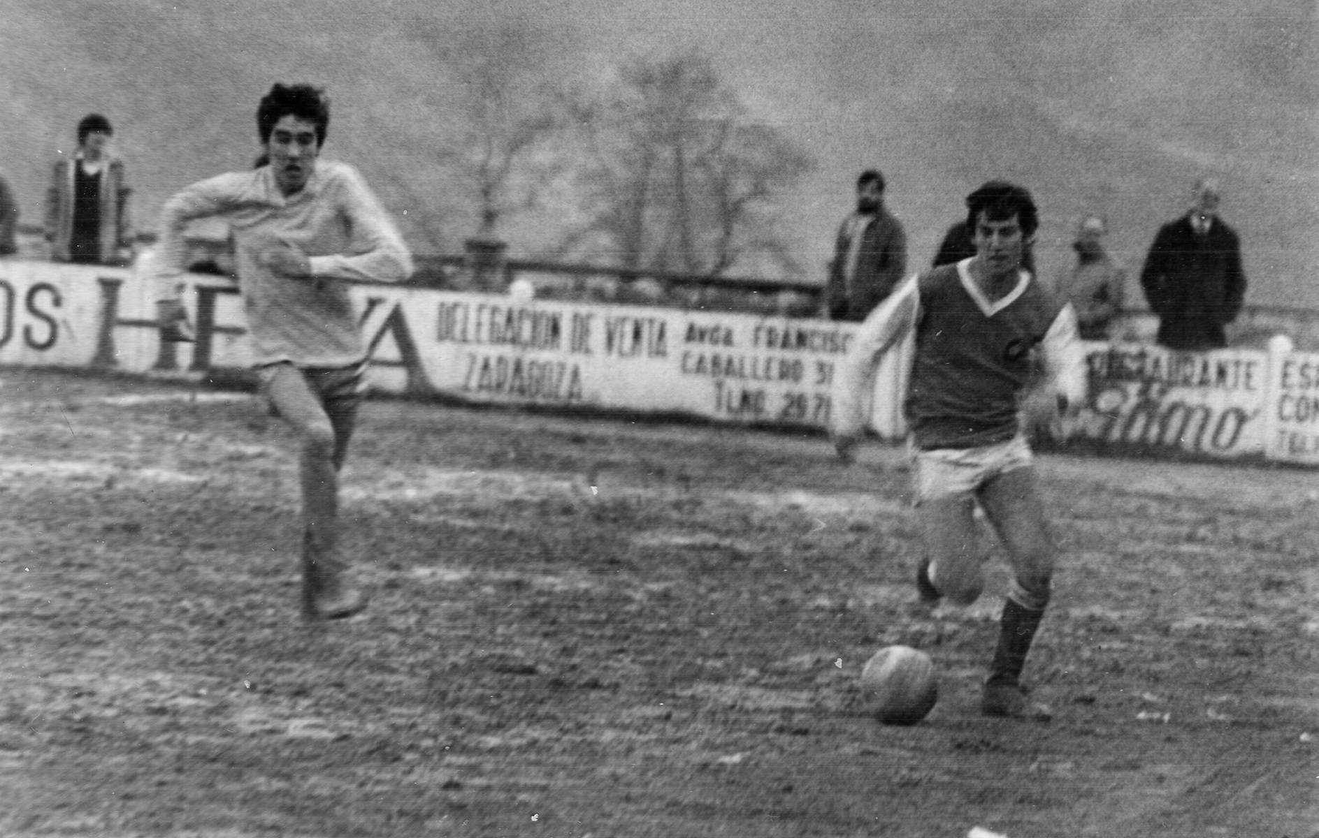 Ramón Buil del equipo Peña Edelweiss Juvenil en el partido Peña Edelweiss - Atlético Sabiñánigo Temporada 1981/1982